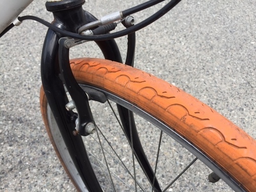 自転車 タイヤ 側面 破れ