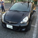 車 フィット 黒