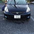 車 フィット 黒