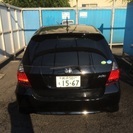 車 フィット 黒