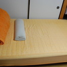 イケアのベッド・別途のマットレス、シート　ベッドだけでも使えます。