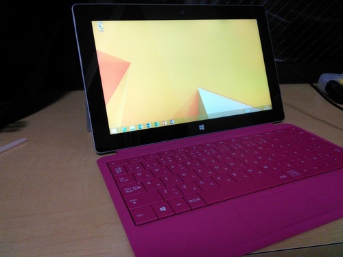 Windows　Surface2　32GB　タイプカバー付　美品