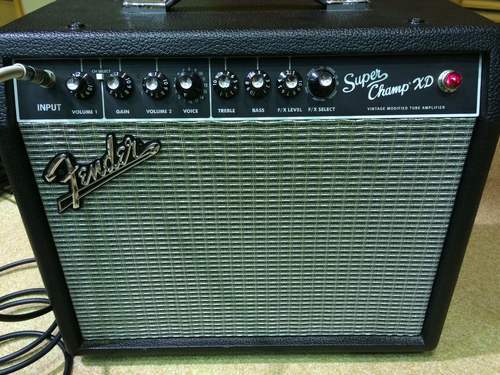 アンプ　Fender super champ XD