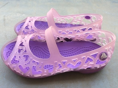 女の子 クロックス キッズ アドリナハート ｃ９ １５ くらい トマト 江戸川の靴 サンダル の中古あげます 譲ります ジモティーで不用品の処分