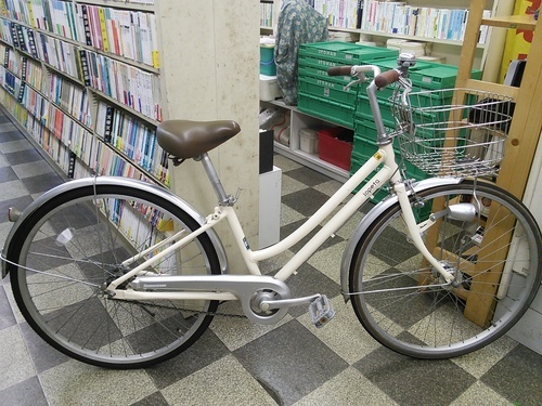 [1969]ブリヂストン　シティサイクル　26インチ　シングル　軽量アルミフレーム　LEDオートライト　ステンレスカゴ　ローラーブレーキ　BAA自転車安全基準適合　ホワイト