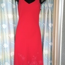 (交渉中）色が画像で上手に出ませんでした。暗めの真っ赤なドレスです。