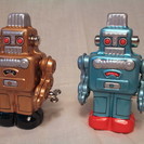 【終了】ブリキのロボット　ミニチュア　2体セット箱あり