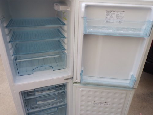 エラヴィタックス 2ドア冷凍冷蔵庫(143L) ER-151-HG エラヴィタックス 2ドア冷凍冷蔵庫(143L) ER-151-HG
