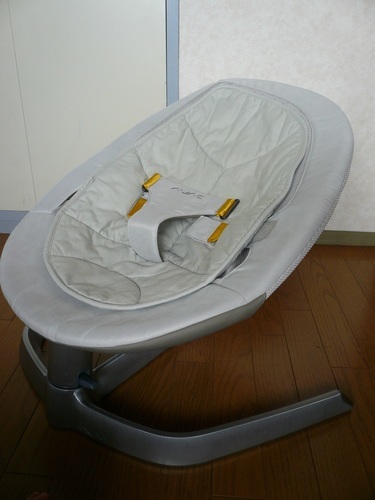 【中古】　横揺れバウンサー 『nuna leaf』