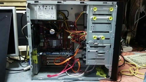 デスクトップパソコン自作機　Core2Duo　3.16GHｚ　メモリー２GB