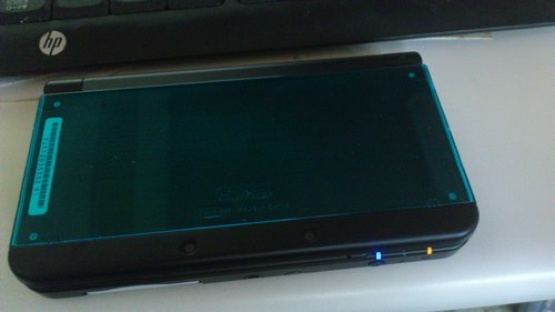 ニュー3DS（ブラック）・本体・非純正アダプタ・VCダウンロードソフト