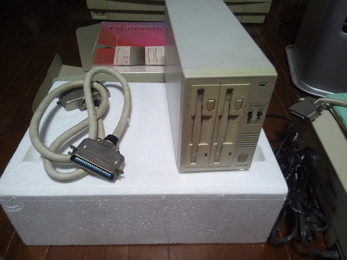 Pc 9801シリーズ外付けフロッピーディスクドライブ Dennsuke 川名の周辺機器の中古あげます 譲ります ジモティーで不用品の処分