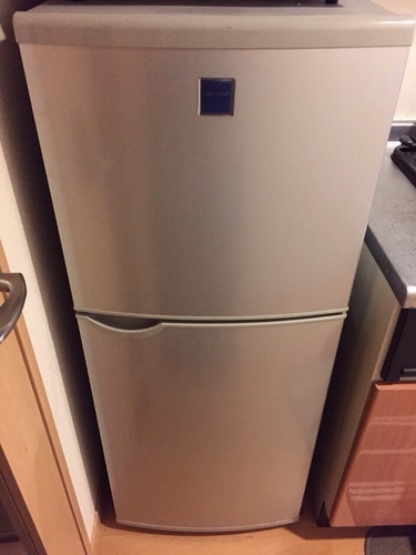 SHARP 冷蔵庫 140L【一人暮らしに最適】