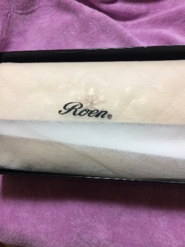 新品未使用のロエンの長財布
