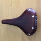 20,000円でお譲りいたします B15 Swallow Chrome サドル（中古品）