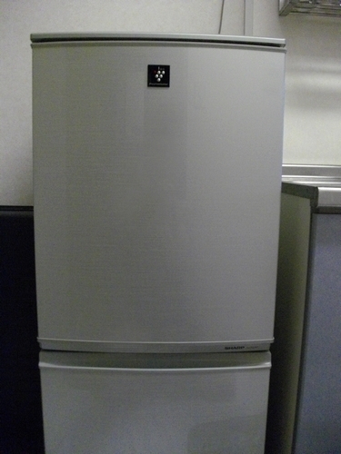 （受付STOP）冷蔵庫137L　2011年製