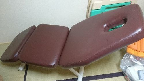 高田ベッド製！エステベッド 使用約2年 美品