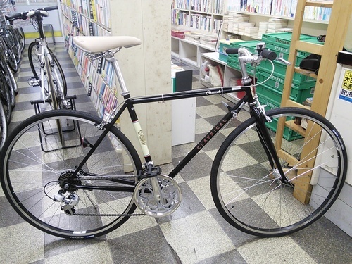 [2040]クラシカルクロスバイク　700×28C　2×7段変速　ブラック　状態良好