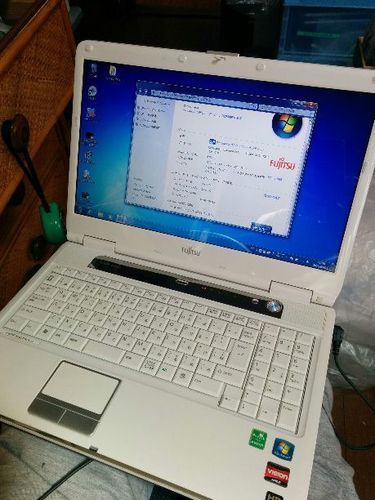 完売御礼、所沢市。おすすめ。富士通ビジネスノート　A540  DualCore T3500  2GB/160GB  15.6光沢LED液晶　Windows7モデル　Windows10入口ありy