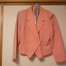 ⑥２５年近く前のピンクスーツ上下・スカーフ付き　９AR