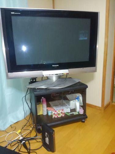 パナソニックの37型プラズマテレビです