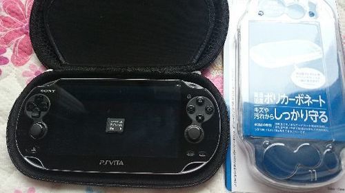 PSVITA PCH-1100 3G Wi-Fiモデル