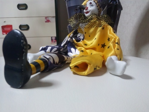 ピエロ道化師 一部欠損あり コレクション作品 陶器人形 (hirofu799) その他のおもちゃ《ビンテージ、コレクション》の中古あげます