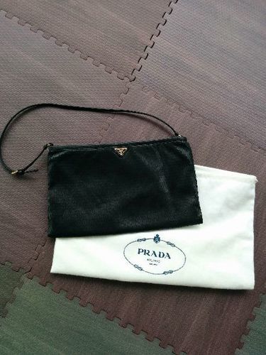 PRADA　革バッグ