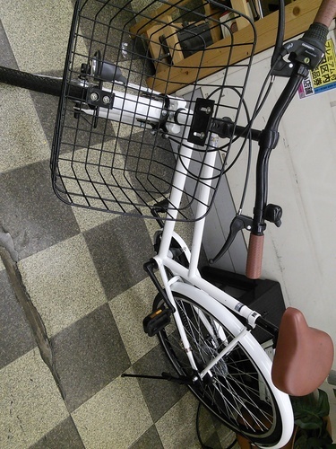 [2118]中古自転車　リサイクル自転車　シティサイクル　26インチ　外装6段変速　LEDオートライト　ホワイト