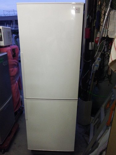 シャープ 270L 2ドア冷蔵庫（ホワイト系）SHARP　プラズマクラスター冷蔵庫 SJ-PD27Y-W