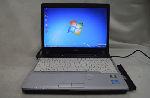 富士通 LIFEBOOK P771/D/Core i5-2520M/マルチ/無線のご案内です