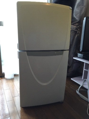 【交渉中】　小型２ドア冷蔵庫９０Ｌ  LG電子 2006年式