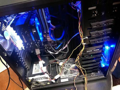 自作PC使用期間半年程　美品完動品　詳しくは内容まで！