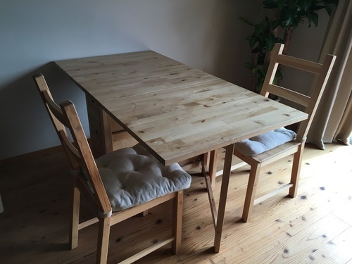 IKEA NORDENダイニングテーブル、椅子２脚【半年使用】
