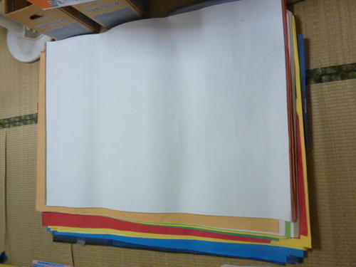 ラシャ紙 大きい色画用紙 方眼付き模造紙 差し上げます Junjun 横浜のその他の中古あげます 譲ります ジモティーで不用品の処分