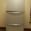 ＴＯＳＨＩＢＡ　冷蔵庫　GR-E34N