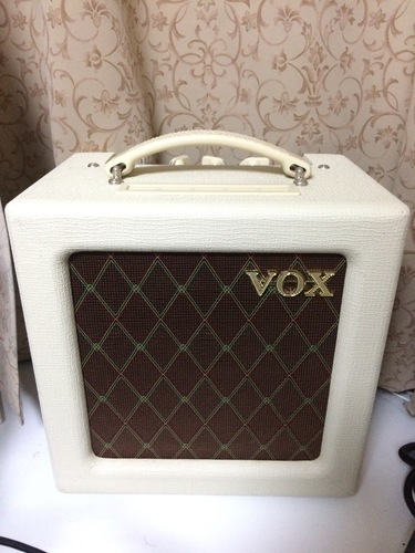 VOX チューブアンプ AC4TV8