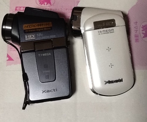 Xacti ムービーカメラ 2台 売却済