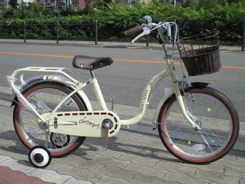 Ｓｏｌｄ　Ｏｕｔ！♪●必見●ソーゴー　チェリーアンドベリー１８　新品１８型幼児車　１６，９９０円　大阪市淀川区　サイクルキッズ