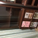 【収納家具】ガラスキャビネット＋フラップラックのセット　ウォール...