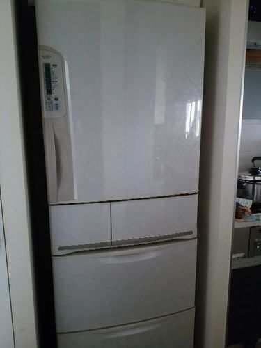 三菱冷蔵庫450㍑　家族増え、大型冷蔵庫に買い替えるので売ります。