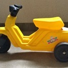 YAMADA　幼児用の乗用玩具　黄色いミニバイク  中古です。