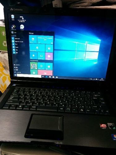(完売御礼、座間市)Windows10 Gateway SA8  DualCore  2GB/250GB  14.1インチ光沢液晶　Webカメラ内蔵　程度良好
