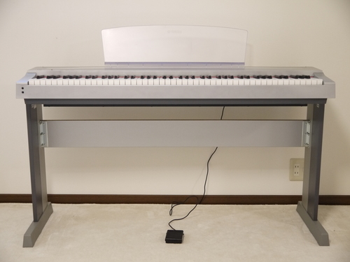 円高還元 【電子ピアノ】　ヤマハ　P-70 2007年製 鍵盤楽器、ピアノ