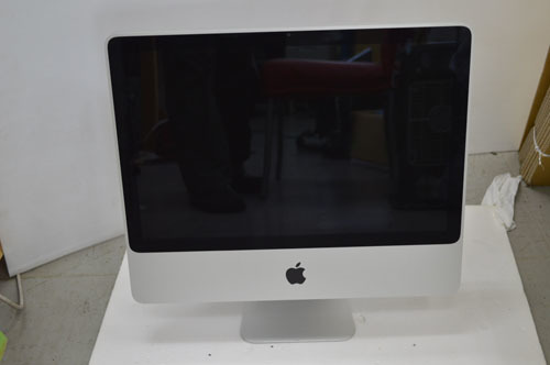 Apple iMac Early 2009 2.66GHz/8GB/320GB/GeForce 9400 256MBのご案内です