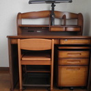 110cm幅　学習机（椅子，デスクライトあり）