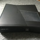 xbox360本体（中古）と　SKYRIM　セットで売ります。