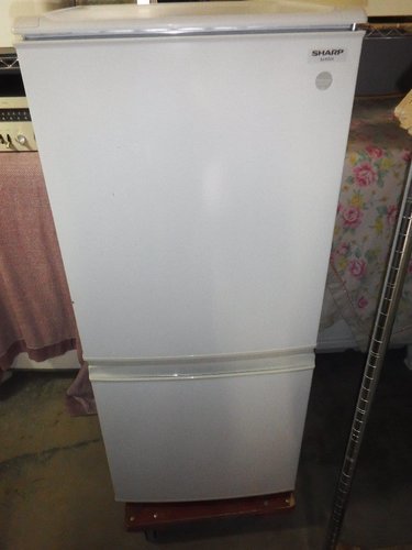 SHARP ノンフロン冷凍冷蔵庫（SJ-KS14-FG）137L