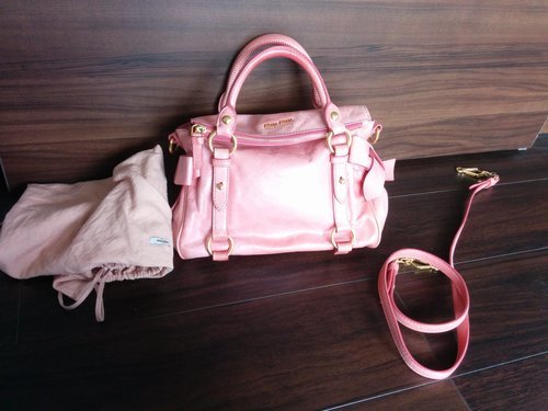 miumiu リボンバッグ　ミニショルダー 中古　ピンク