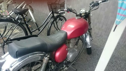 まだまだ人気のエストレヤRS乗って帰れますよぉ((o(^∇^)o))